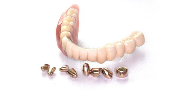 入れ歯・歯ボロボロでお悩みの方へ